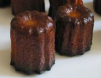 200px-Mini_canneles_bordelais_zoom.jpg